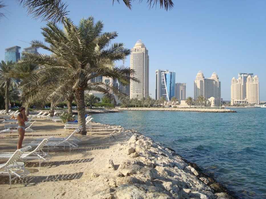 qatarnov09173viewacrosstothefourseasonshotel.jpg